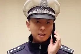 网传深圳“网红”交警熊警官，查酒驾查到区长被调岗守水库，熊警官辟谣：太扯了 自愿转岗视频封面
