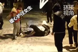 11月6日，甘肃庆阳。两学生校园滑雪不小心撞在一起，男生暖心搂住女生让自己垫在下面，网友：爱情这不就来了么！视频封面