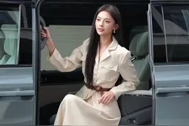 怪不得明星都爱极氪009，原来藏着这些秘密呢?#张柏芝的泊车秘诀#明星大佬都爱的mpv#半个娱乐圈都在用009