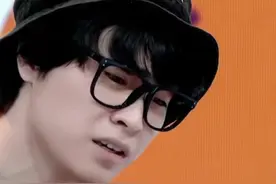 廖俊涛《谁》 ，一首让薛之谦丢掉歌词本的歌。现在知道他被淘汰有多可惜了！#廖俊涛  #谁  #薛之谦  #明日之子  #神级现场