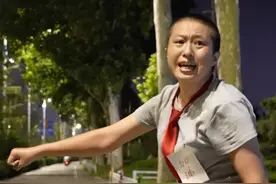“宝宝我们回家了” 剃光头直播跳舞的尬舞妈妈回忆儿子最后时光 #妈妈剃光头直播跳舞为孩子赚医药费#剃光头直播跳舞的尬舞妈妈 #尬舞妈妈 #延霖妈妈视频封面