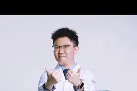 医生都在用的：快速消肿小妙招，错过太可惜！ #硬核健康科普行动 # 2024都有好好爱自己 #年终健康知识干货大赏 #医疗健康创作训练营 #消肿 @黄思华医生 