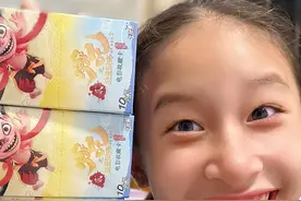 限编版？！抢了女儿五盒绝版哪吒卡！拆给粉丝看！ #哪吒卡片