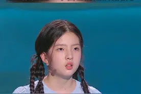 10月24日(发布时间)，山东济南，千万粉丝博主王大艺和爸爸参加《中华家庭诗词擂台赛》，看看王大艺的知识储备和他们父女之间的默契如何？#中华家庭诗词擂台赛