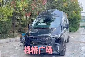 青岛栈桥和海军博物馆之间有个驻车地，到哪玩都方便视频封面