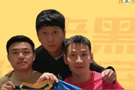 又是一位江苏队的孩子 兜兜转转还是回到家门口踢球最安心 天哥长大了#热爱足球热爱生活 #足球 #江苏足球 #老黑休息室