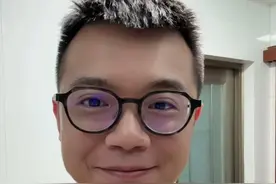 高层终于看不下去，约谈了饿了么、美团、京东！史诗级外卖大战终于停止了！资本也开心了，终于可以不用烧钱补贴了。#外卖大战  #饿了么、美团、京东被约谈  #泰勒来了