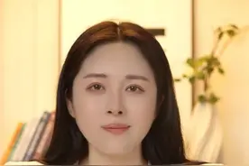 潮玩神话LABUBU崩了？ #LABUBU #价格泡沫 #炒作 #小月说 #抖音热评