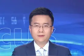 黄一鸣1分钟视频报价11.5万，在直播中自曝整容花费十万元（大象新闻原创）#大象主播说 @司凯