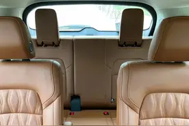 6座和七座SUV，三排的体验感受真的差很多！ #六座suv #七座suv