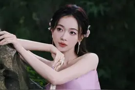 《春花厌》网传演员片酬，陈楚河不及毕雯珺，刘学义、吴谨言一个比一个物超所值#吴谨言 #刘学义 #赵小棠 #陈楚河 #毕雯珺视频封面