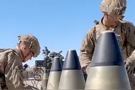 一炮炸平足球场，155毫米榴弹炮威力这么强大 #军事武器 #武器装备 #内容启发搜索 #解压视频封面