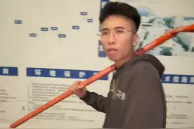 兄弟这架势感觉是真的刚出狱 🤣🤣🤣#内容过于真实 #精神状态良好 #精神状态belike #搞笑 #万万没想到 