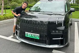 这么大的后排你见过吗…… #极氪009 #mpv #新能源汽车