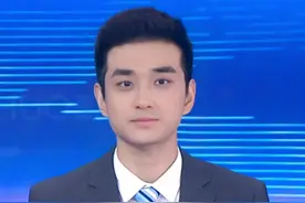 奔驰车高速失控，竟是前车主远程“劫车”。深圳市龙岗区人民法院审理了一起恶意远程“劫持”车辆案件。经审理后，龙岗法院决定执行有期徒刑四年，并处罚金人民币六千元。