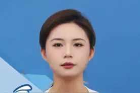 杭州一亚朵酒店被曝出现医院枕套，涉事酒店致歉！视频封面