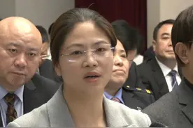 80后女大学生不顾家人反对返乡养牛17年，从50头养到4000头，带动周边农户每年增收1000余万元，“新农人就是要有自己的牛脾气”#新质向未来视频封面