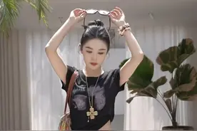 #薇娅在私域小程序复出 ，担当出镜服装模特，活跃台前的丈夫董海锋为其引流#薇娅 #私域 #复出 #引流视频封面