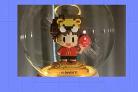 这小人太可爱了#王楚钦 #麦当劳 #手办 #国乒视频封面