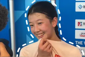 顶峰相见！中国13岁“小孩姐”对战亚运季军（记者：杨博毅、王沁鸥、岳东兴）#中国代表团年纪最小选手对战亚运季军 #成都世运会