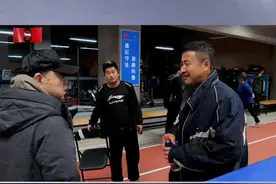 #电视剧超越 还记得陈敬业与江宏冰场重逢的画面有多感人吗？今天来重温一下这一“推”~ 