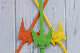 虎叉宝剑的折纸方法，握在手里很帅的兵器 #折纸 #折纸教程 #手工 #手工折纸 #折纸武器