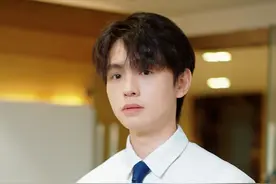 我帮助了一个老大叔，没想到他的身份竟然是……#反转  #意想不到的结局视频封面