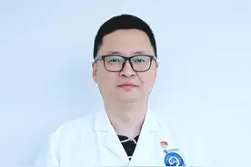 偏瘫患者肌张力高合并足下垂，医生详解分步康复方案 #偏瘫 #肌张力高 #后遗症 #康复 #神经外科潘海鹏视频封面