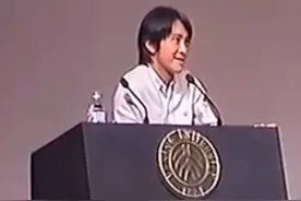 星爷#周星驰  在北大回答关于《#大话西游  》中爱情的追问，当年的你看懂影片中的爱情了吗？#爱情观  #北大  #朱茵