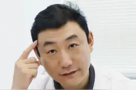 直立性低血压导致头晕，应该如何治疗？ #直立性低血压 #头晕 #医学科普 #医疗小常识 #硬核健康科普行动视频封面