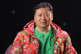 关键时刻“神助攻”，卤鹅哥：非常感谢甲亢哥的保安 #卤鹅哥 #甲亢哥 #保安 #感动视频封面