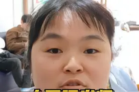 晓华，她被成为人民的理发师，理发再也不是一场豪赌 #托尼 #理发 #发型师晓华视频封面