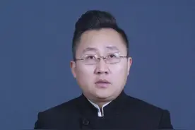 #一男子在服务区划破他人车胎被刑拘 普通车遇上又该怎么办？ #小米su7停高速服务区被划破轮胎 #警方回应服务区有人划胎诈补 #大v说 #声量计划视频封面