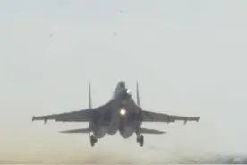 近日，南部战区海军航空兵某部在紧贴实战的复杂条件下开展多课目演练。(作者：傅金泉 张通 吴双江 齐奕涵 杨传建 官渝焱 黄臻玮 沈宏权 / 编辑：姬翔)视频封面