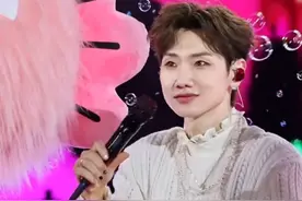 青岛演唱会再“上新”！7月9日（发布时间），#汪苏泷青岛演唱会 官宣，8月22日、23日连唱两天，已有超21万人“想看”。