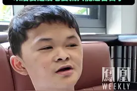 “小马云”走红10年后现状：已从特殊学校毕业，现在跟表哥一起拍视频 #小马云被围观的十年 #小马云走红十年后现状 #小马云长大后想赚钱娶老婆 #小马云现状如何 #媒体精选计划视频封面