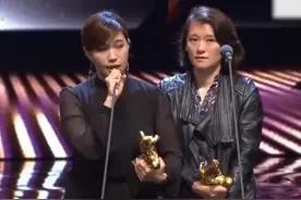 台湾金马奖导演发表不当言论，场面陷入混乱，大陆演员当场反击！