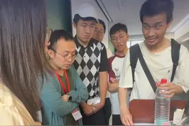 #王虹与韦东奕的加密对话 网友：你听得懂他们在说什么，但听不懂他们在说什么 #北京大学 #韦神