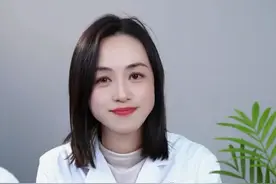 孩子去水上乐园游泳馆回来后身上长小疙瘩可要注意啦，这是传染病 #传染病 #传染性软疣 #水上乐园 #硬核健康科普行动  #皮肤博士起珏视频封面