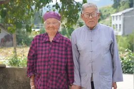 我听不见你说话，但能明白你的意思，这是多少年的陪伴才有的默契视频封面