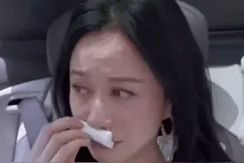 #倪虹洁  提到儿子崩溃落泪 唯一对不起的就是孩子#背后