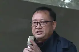 28年前，这位湖南籍军人担任香港回归中英防务交接中方指挥官 ；本人：一生都感到荣耀。 #香港回归28周年  @岳阳日报视频封面