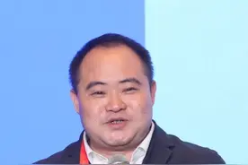 “村超”是不是凉了？ 榕江县委书记徐勃公开回应 来源：@新华社 @微观安徽 #贵州村超视频封面