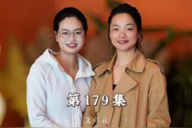 🔥江湖菜馆暖心救助！素不相识却让我泪流满面…🍜 "素未谋面的陌生人，却给了我最滚烫的一餐！💖
在宝鸡街头流浪时，这家江湖菜馆的老板娘和店长小妹妹不仅收留了我，还拿出镇店之宝——手工猫耳朵牛肉炒面！大块牛腩炖得酥烂入味，猫耳朵吸饱了汤汁，每一口都带着西北人特有的豪爽劲儿！🔥
更让人感动的是，他们坚持用新鲜食材做良心菜，连员工餐都满满当当！这碗江湖味里，藏着比辣椒更炽热的善意，比牛腩更扎实的温暖…
#宝鸡美食  #抖音美食推荐官   #内容启发搜索   #猫耳朵炒面  #人间值得 @抖音短视频 @DOU+小助手 @DOU+上热门