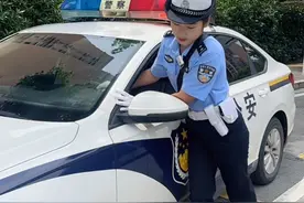 车辆抛锚小妙招， 女生也能轻松成为大力士！#长椒在路上