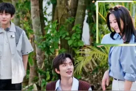 王敬轩真“油”你的 一句土味情话全场尬住#王敬轩 #沈月 #土味情话 #快乐的大人 #芒果综艺名场面