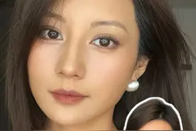 当30＋黄黑皮放弃幼态审美 ... 这种妆容看起来真的又高级又很舒服
30岁左右化妆，就放弃那些花里胡哨的东西，主打一个精简高效，还原美貌
#黄黑皮 #化妆前vs化妆后 #美妆百万新星计划 #妆前妆后 #黄黑皮妆容视频封面