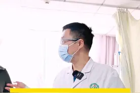 便秘怎么办？教你怎么用开塞露？ #消化科林博士  #dou来涨健康知识  #硬核健康科普行动  #便秘视频封面