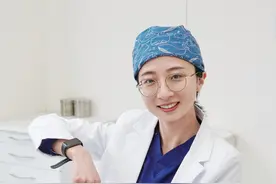 先天牙齿缺失，那么可以坐牙齿矫正来关闭缺牙缝隙吗？
#医学科普 #缺牙 #抖出健康知识宝藏  #口腔视频封面