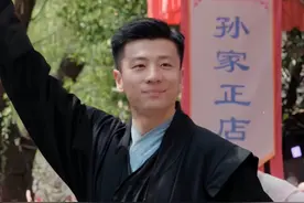 皮影跃动，龙井香漫，探寻宋城千古情 #非遗 #百young非遗计划 #杭州宋城 #李马内 #宋城快闪视频封面